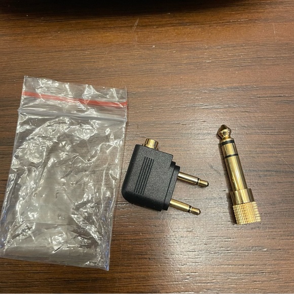 Bose Headphones CASE & ADAPTER ONLY QC-2 Quiet Comfort 2 Soft black case w/strap - Picture 5 of 6